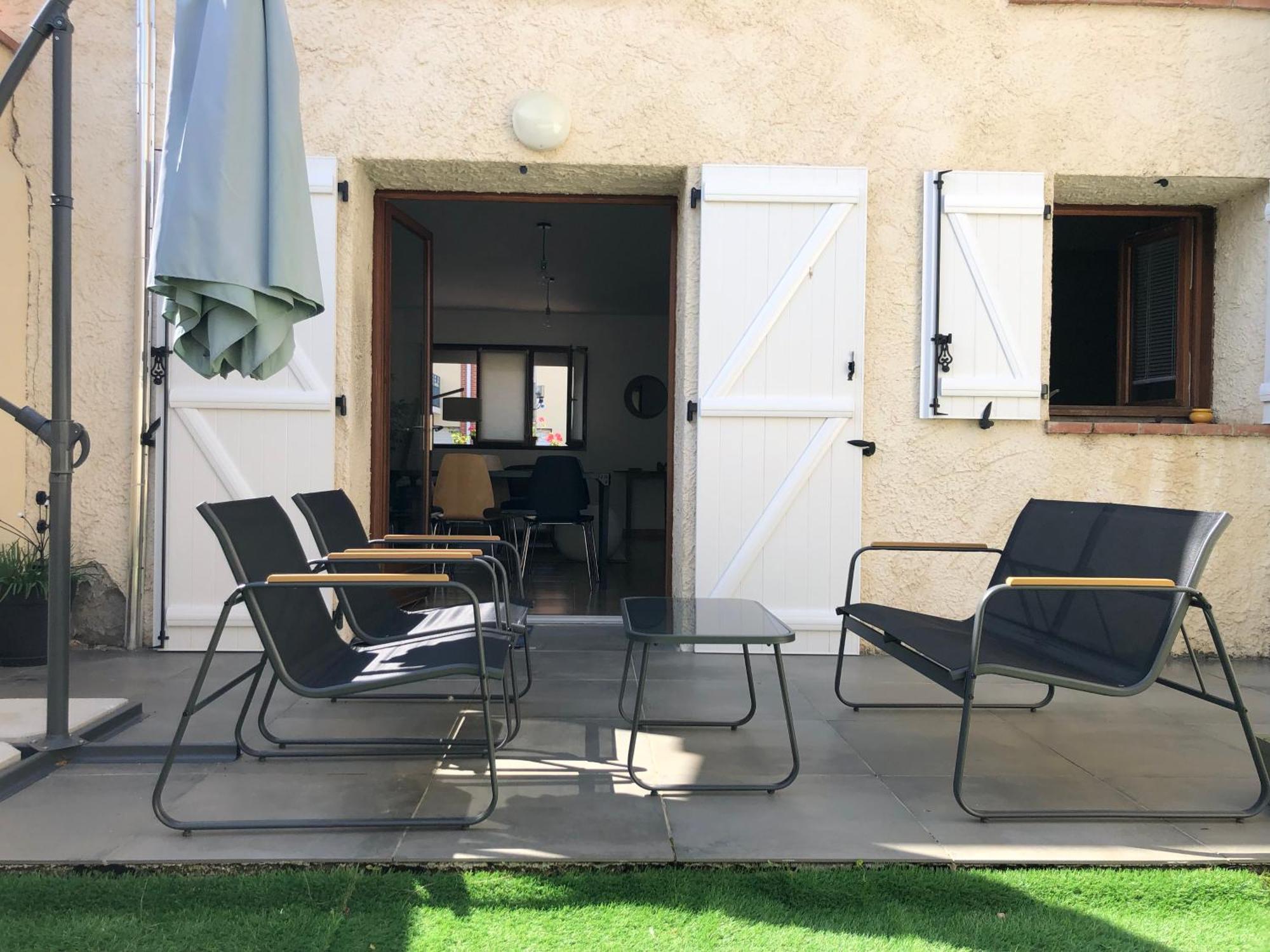 Maison De Village Avec Jardinet Bruguieres Экстерьер фото